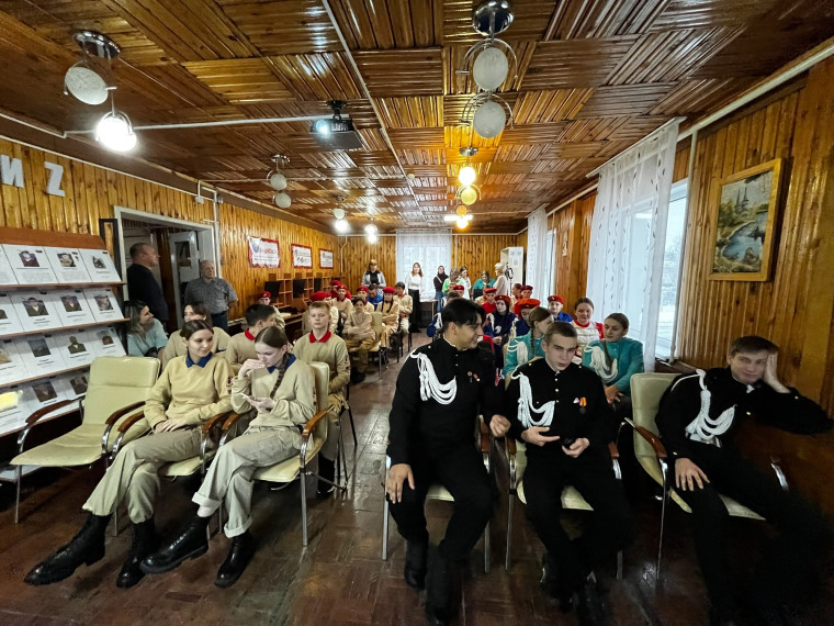 Подготовка к юнармейскому балу.