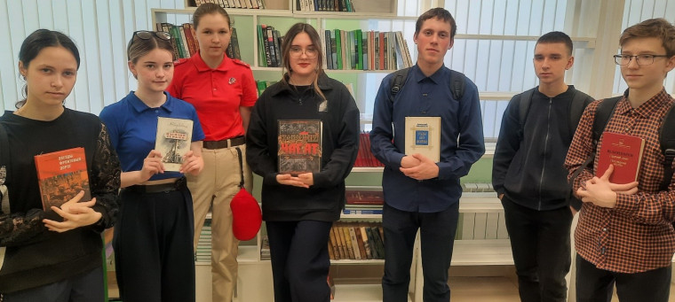 Книги-воители, книги-солдаты.