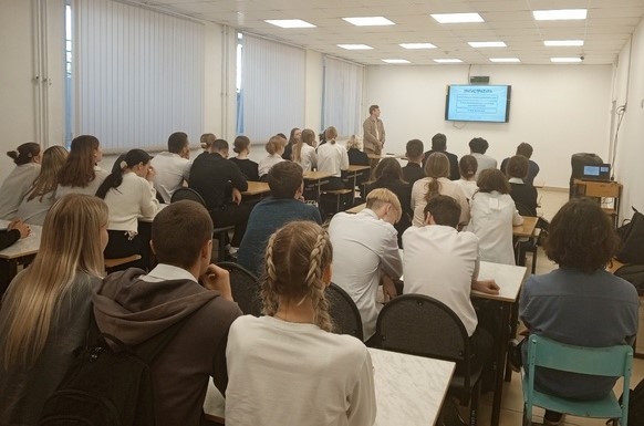 Профориентационная беседа со студентом Сибирского Федерального университета.